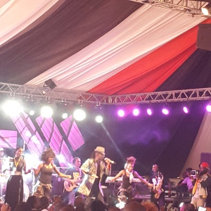 Nameless with his captivating dancers on stage